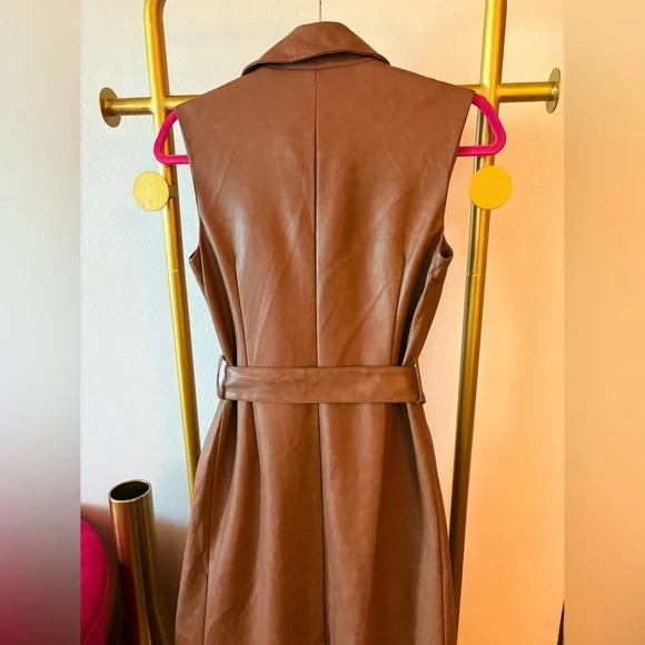 7 For All Mankind Sleeveless Faux-Leather Trench Vest/Jacket in Brown/Tan Color - Picture 6 of 13